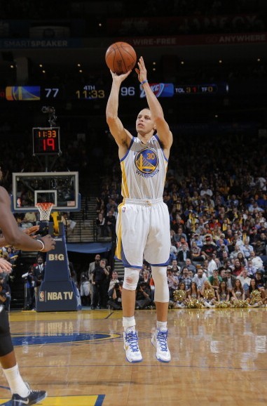 现出他坚韧 现出他坚韧